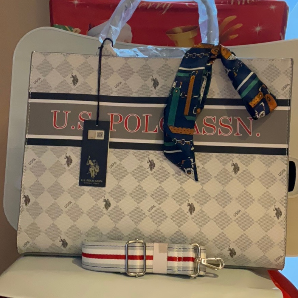 U.S. Polo Assn. Checkered Tote with Scarf